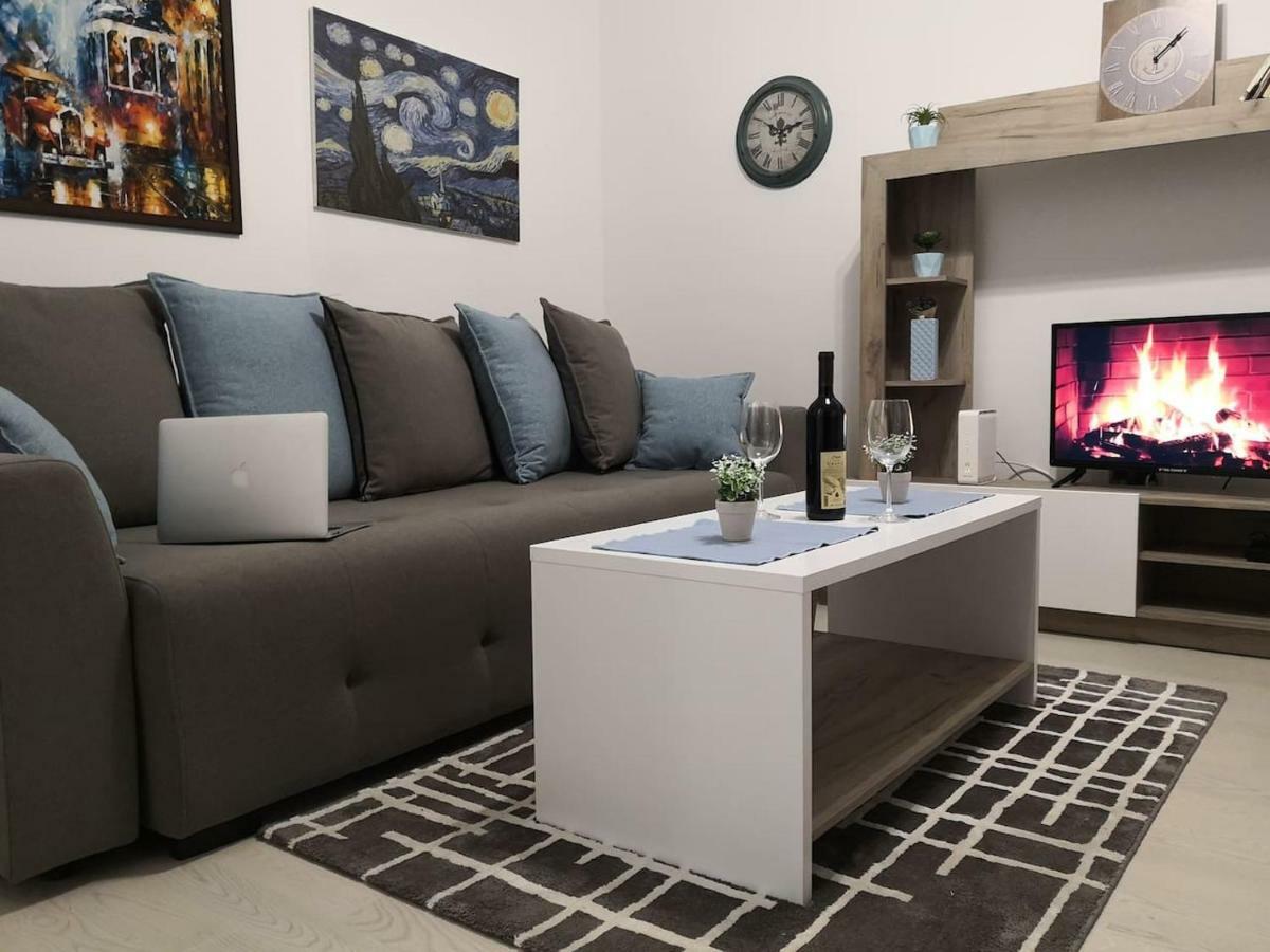 Vasa Central Studio Novi Sad Esterno foto
